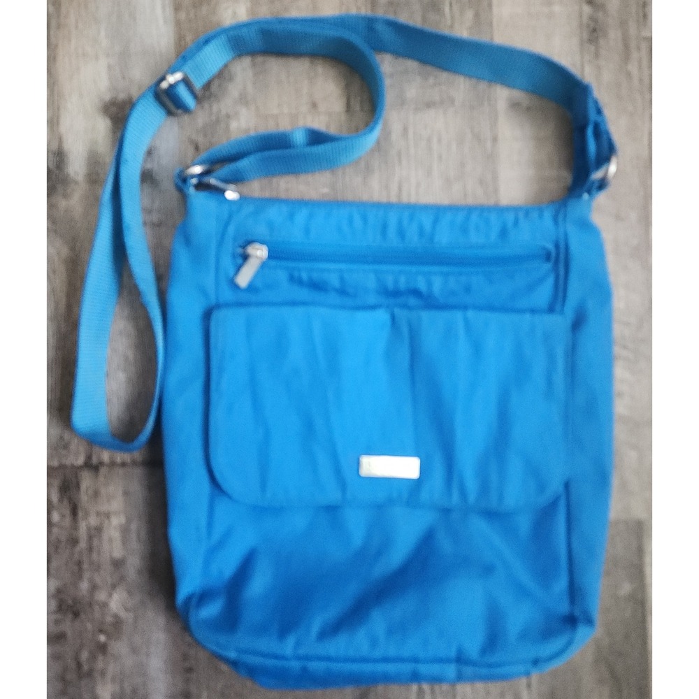 Baggallini Crossbody Bag Womens Medium Blue Nylon Adjustable Strap Travel Pocket